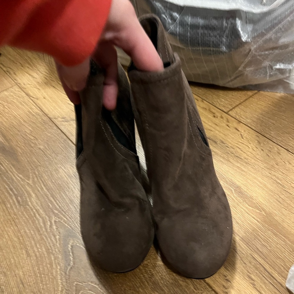 Akira heel booties